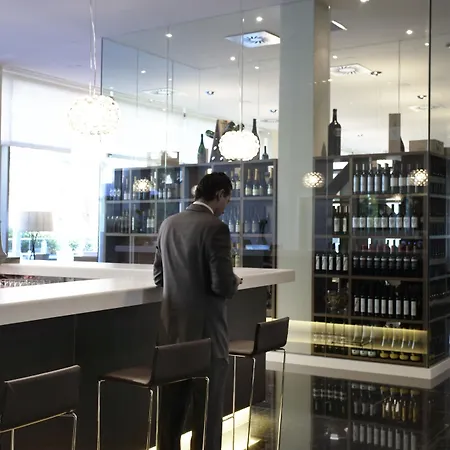 Otel Primus 4*